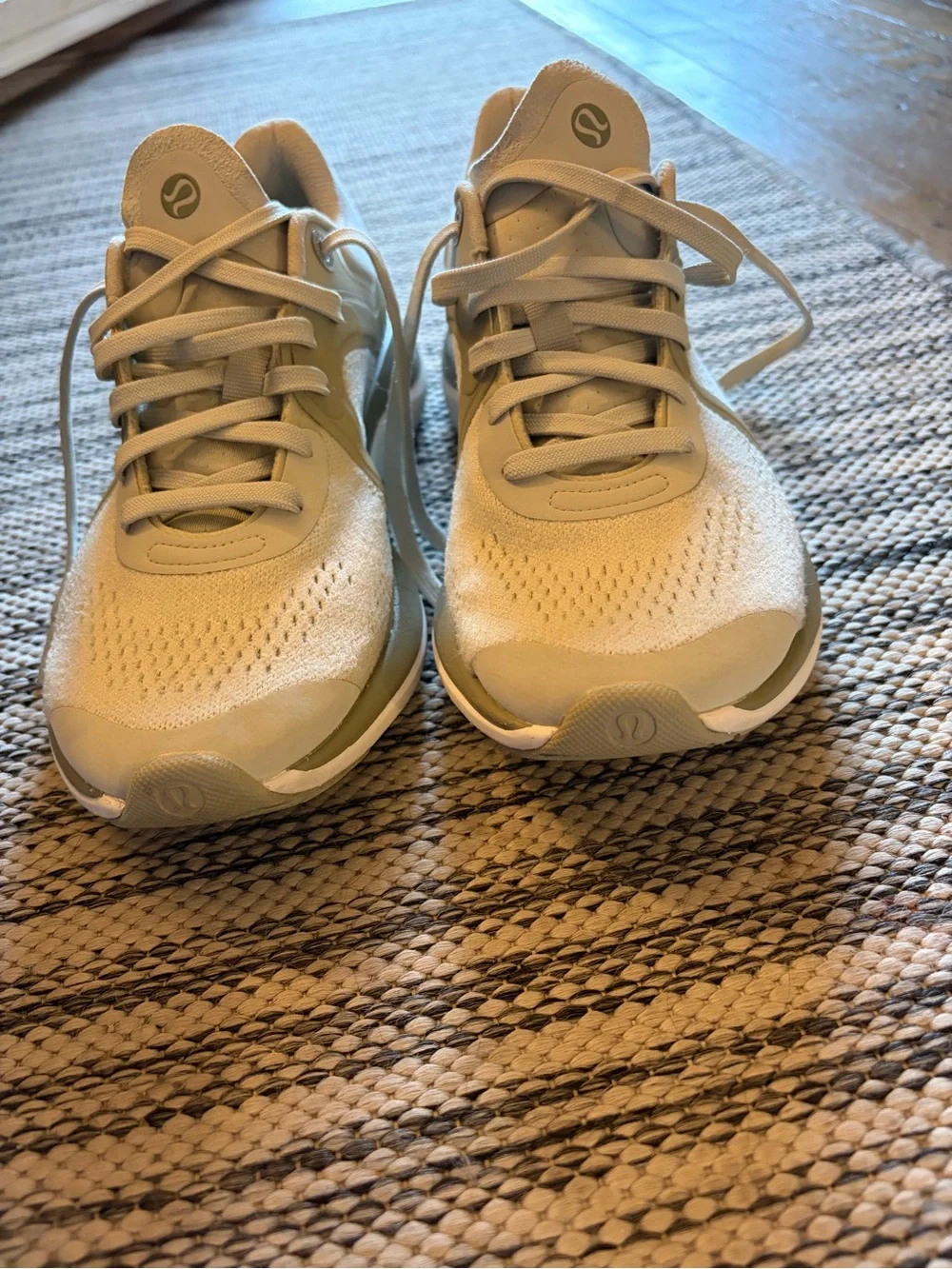 Lululemon Chargefeel Low Women's athletic Shoes size 7 in Light Sage,Green Fern